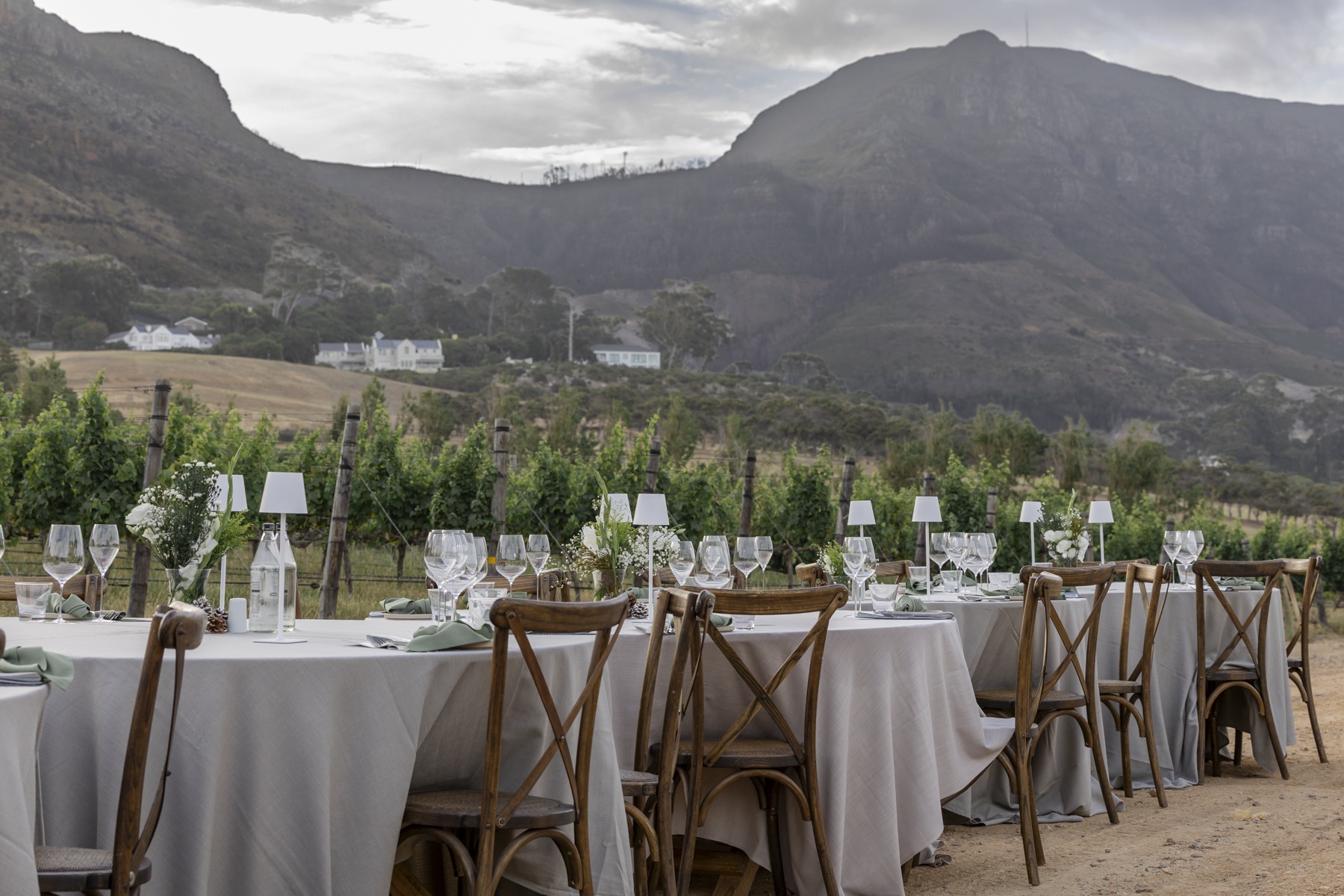 Festive event table setting